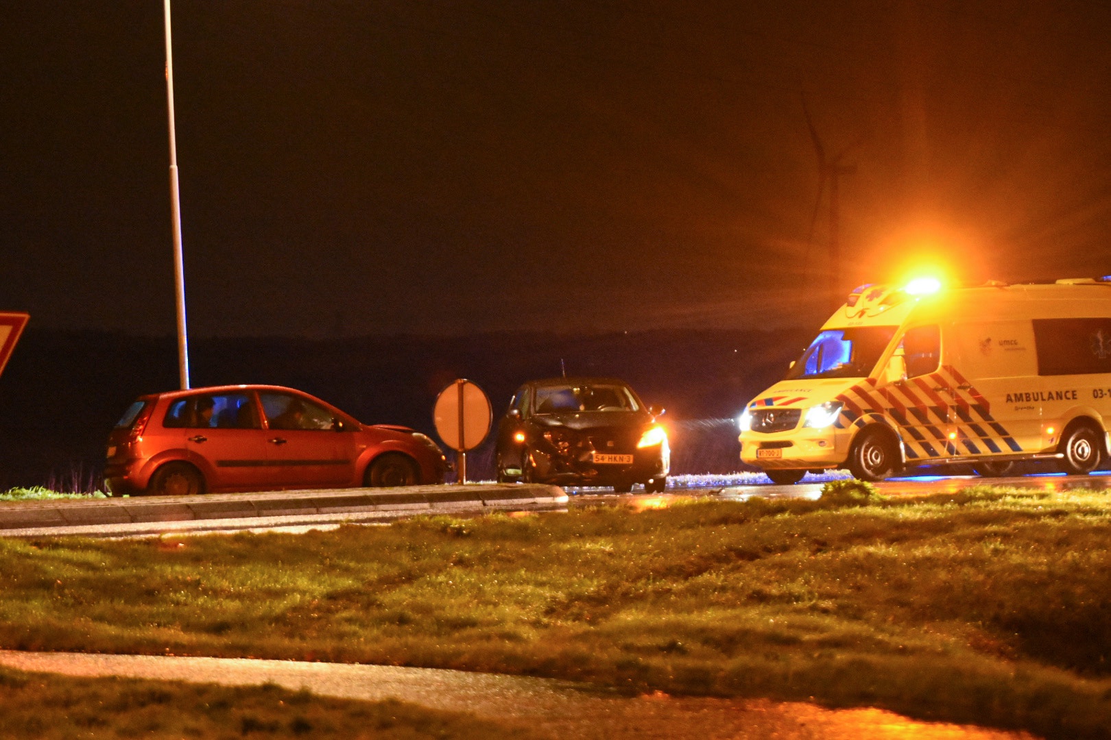 Twee Auto’s Botsen Op Elkaar Op De N391 – Emmen112